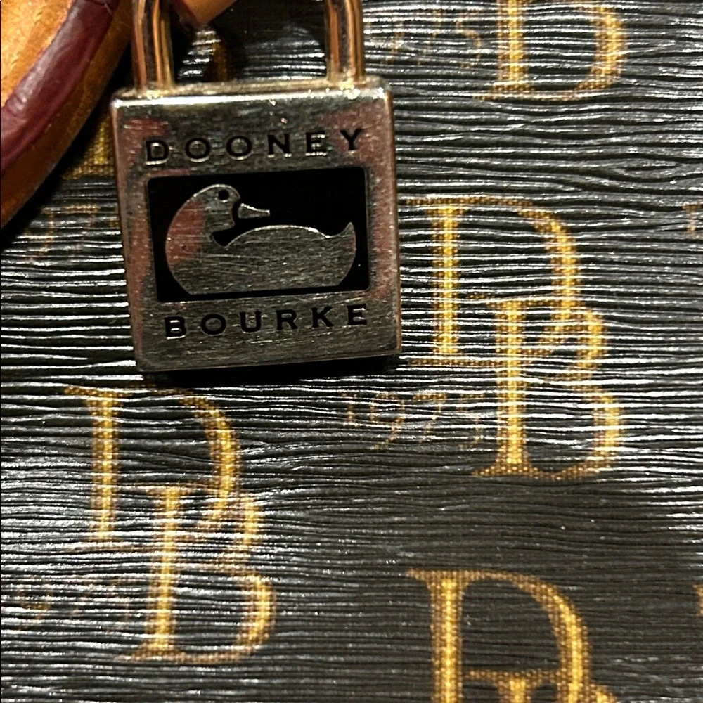 Vintage Dooney & Bourke Satchel Purse - Picture 8 of 14